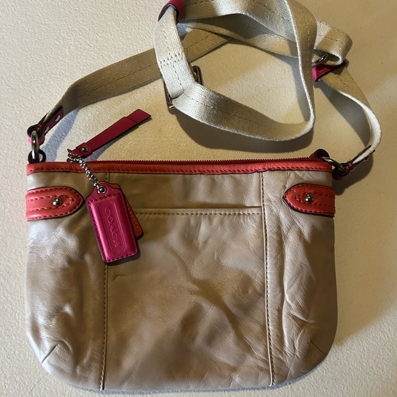 Tan and pink coach leather bag - Picture 2 of 2